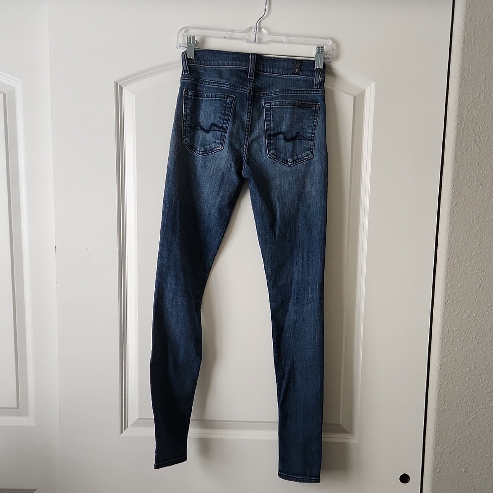 (NWOT) Classic Blue Skinny Jeans with Tapered Leg